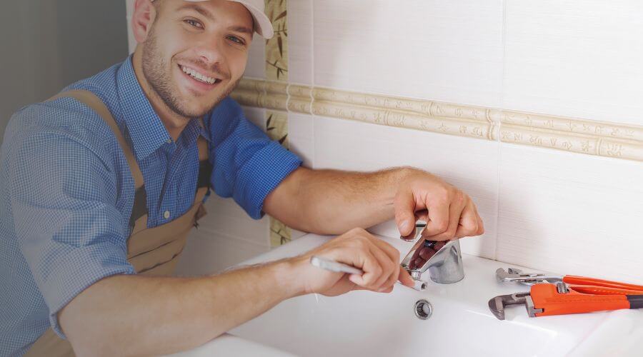 Handle or spout repair in Clarkedale, AR